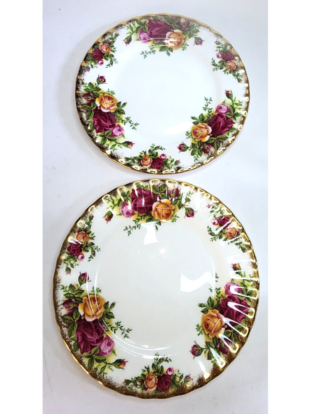 Royal Albert Old Country Roses Plates Bread and Butter Set 2 Bone China 6-1/4"